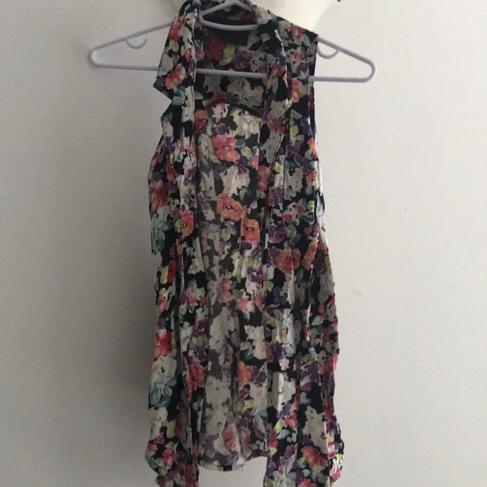 MinkPink Collared Button Up Tank